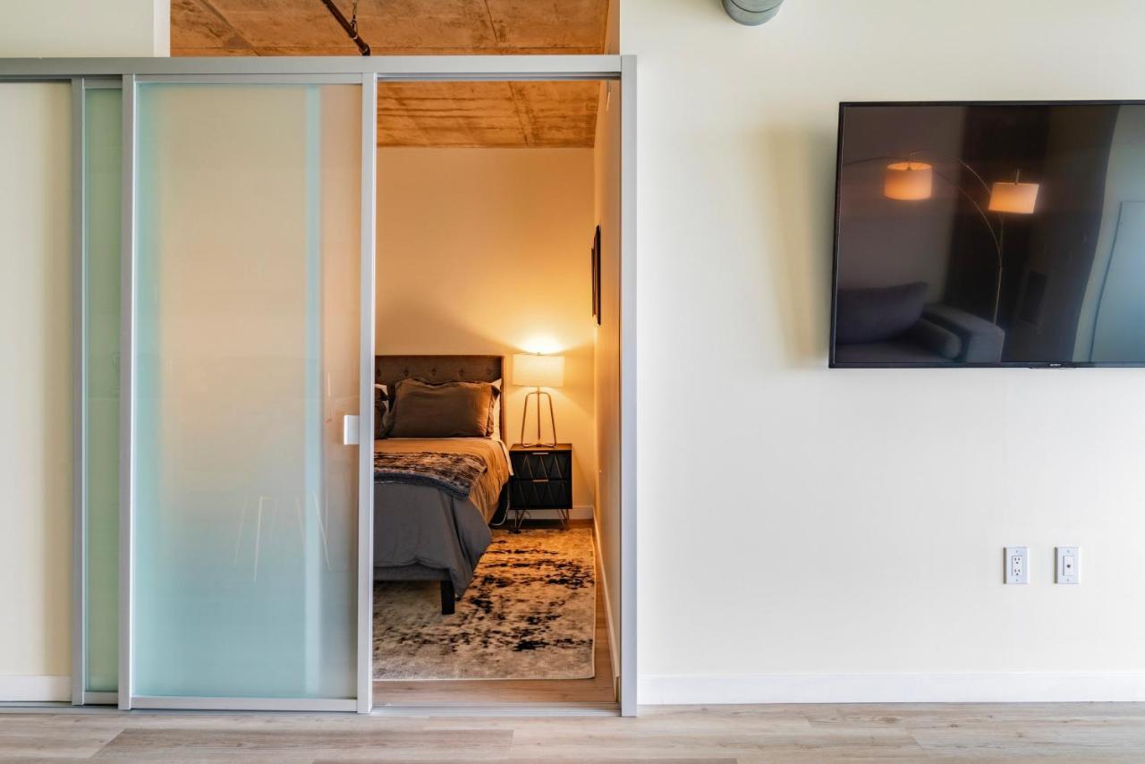 New 2Br Upscale Hollywood Apartment ロサンゼルス エクステリア 写真